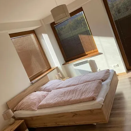 Apartman Panoráma 26 *